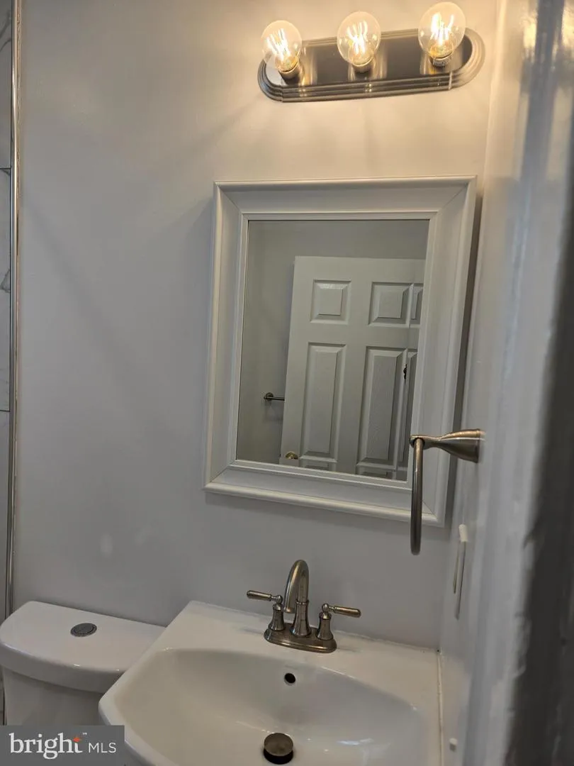 2529 W FAIRMOUNT AVENUE Baltimore, MD 21223