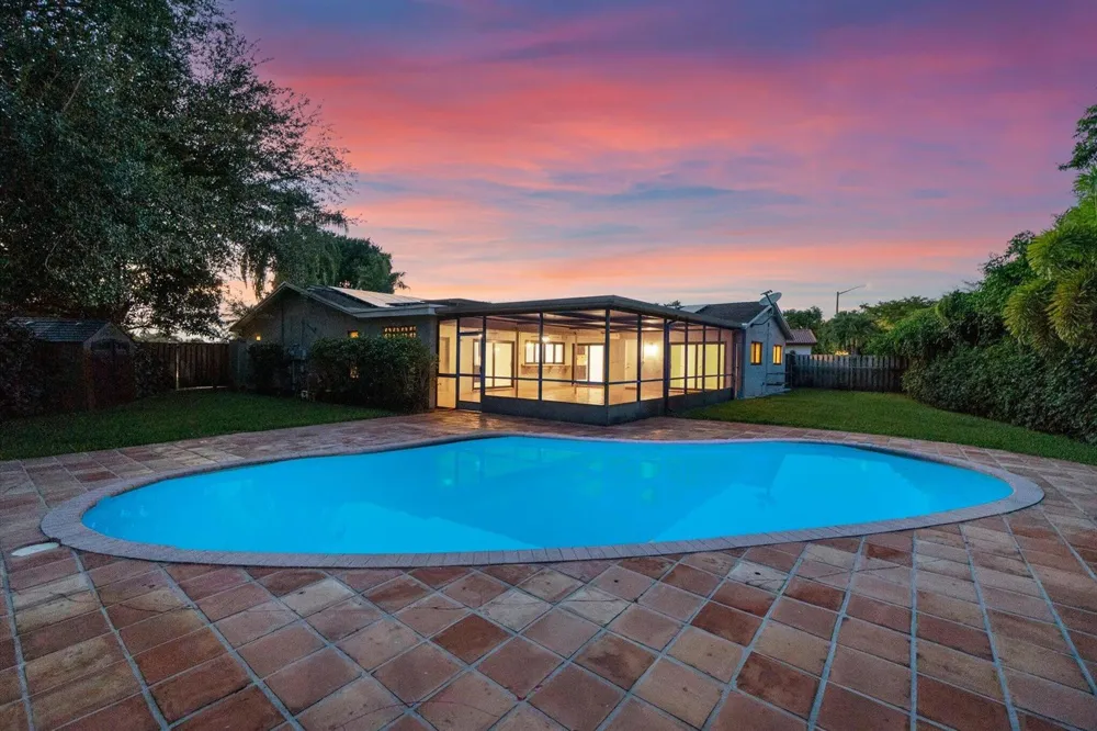 244 NW 102nd Terrace Plantation, FL 33324