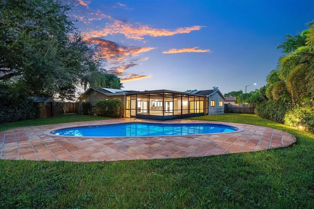 244 NW 102nd Terrace Plantation, FL 33324