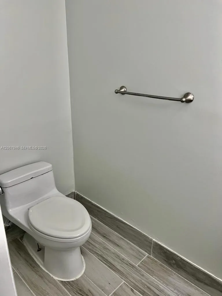 900 SW 113th Ter Pembroke Pines, FL 33025