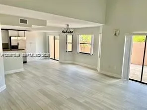 900 SW 113th Ter Pembroke Pines, FL 33025