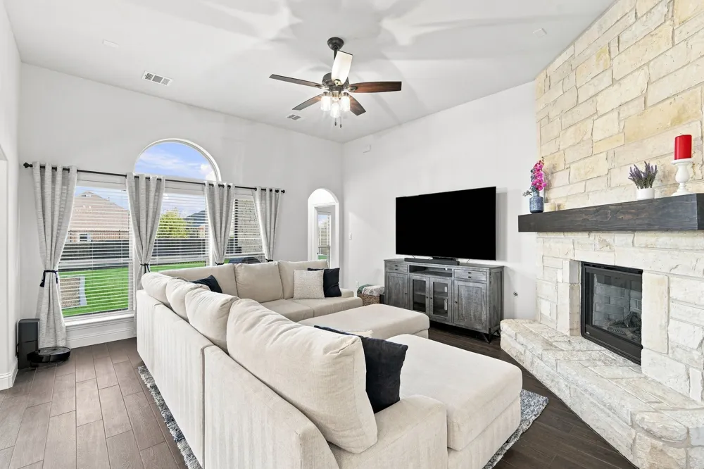 5812 Painswick Drive Celina, TX 76227