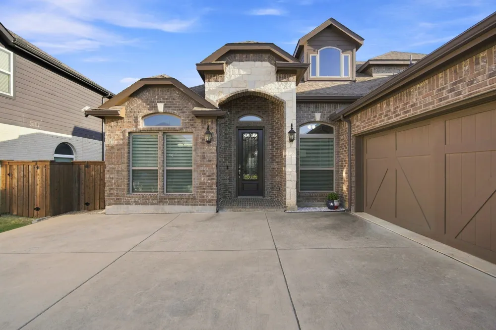 5812 Painswick Drive Celina, TX 76227