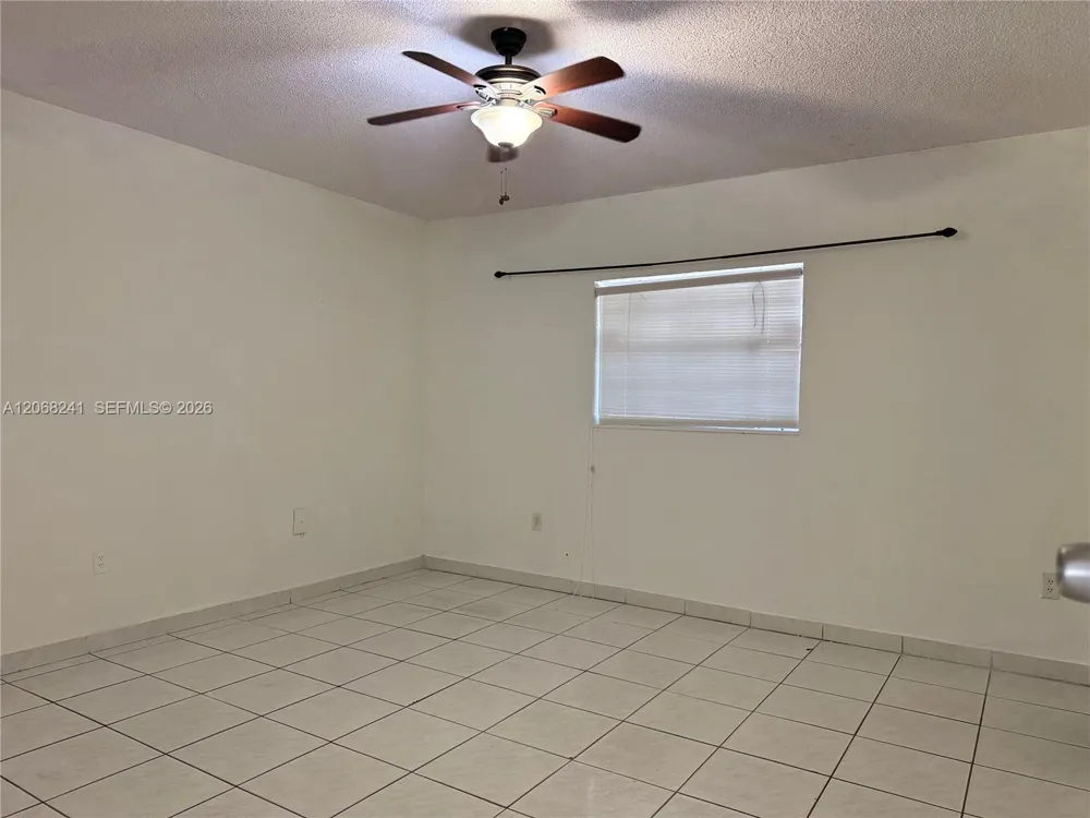 1735 NE 164th St #E104 North Miami Beach, FL 33162