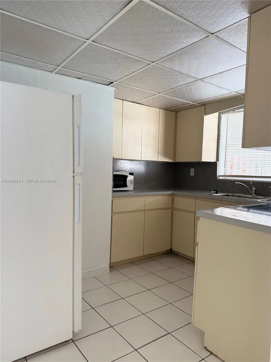 1735 NE 164th St #E104 North Miami Beach, FL 33162