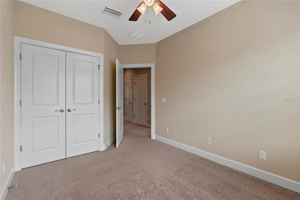 6043 ANCHORAGE WAY S St Petersburg, FL 33712