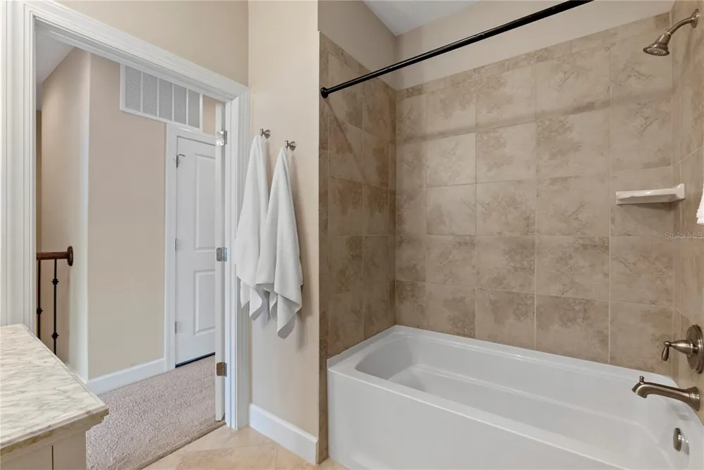 6043 ANCHORAGE WAY S St Petersburg, FL 33712