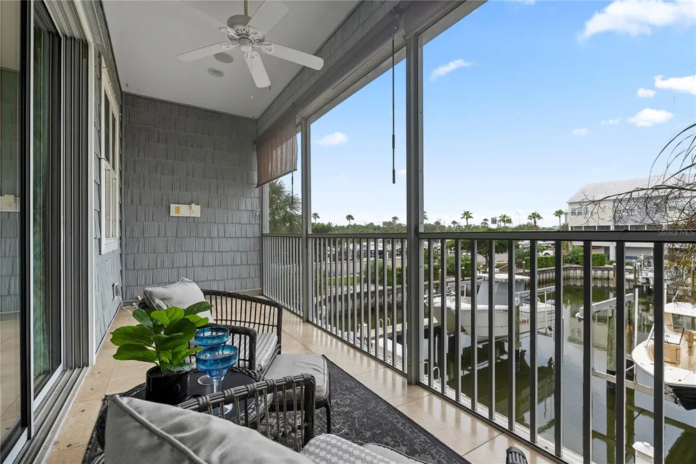6043 ANCHORAGE WAY S St Petersburg, FL 33712