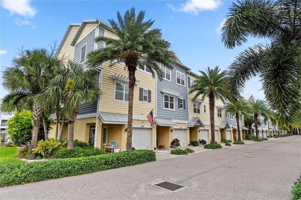 6043 ANCHORAGE WAY S St Petersburg, FL 33712