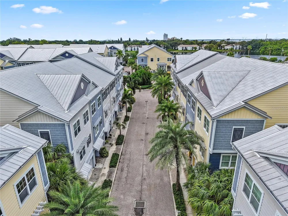 6043 ANCHORAGE WAY S St Petersburg, FL 33712