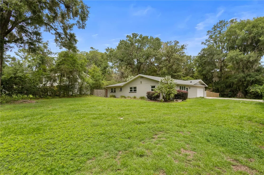 805 NW 40TH TERRACE Gainesville, FL 32605