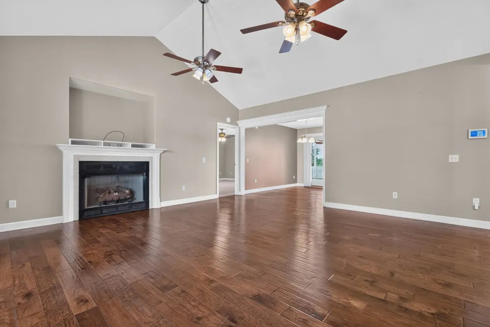 218 Charlotte Dr Winchester, TN 37398