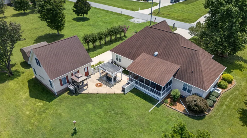 218 Charlotte Dr Winchester, TN 37398