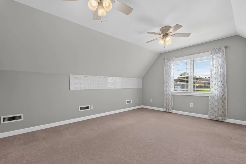 218 Charlotte Dr Winchester, TN 37398
