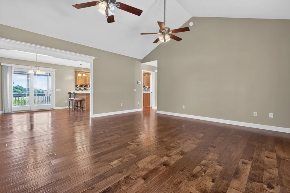 218 Charlotte Dr Winchester, TN 37398