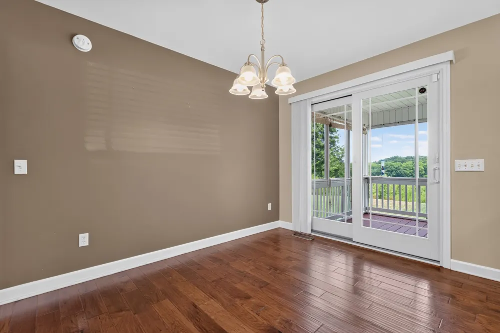 218 Charlotte Dr Winchester, TN 37398