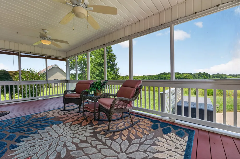 218 Charlotte Dr Winchester, TN 37398