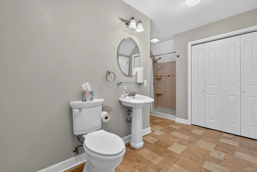 218 Charlotte Dr Winchester, TN 37398