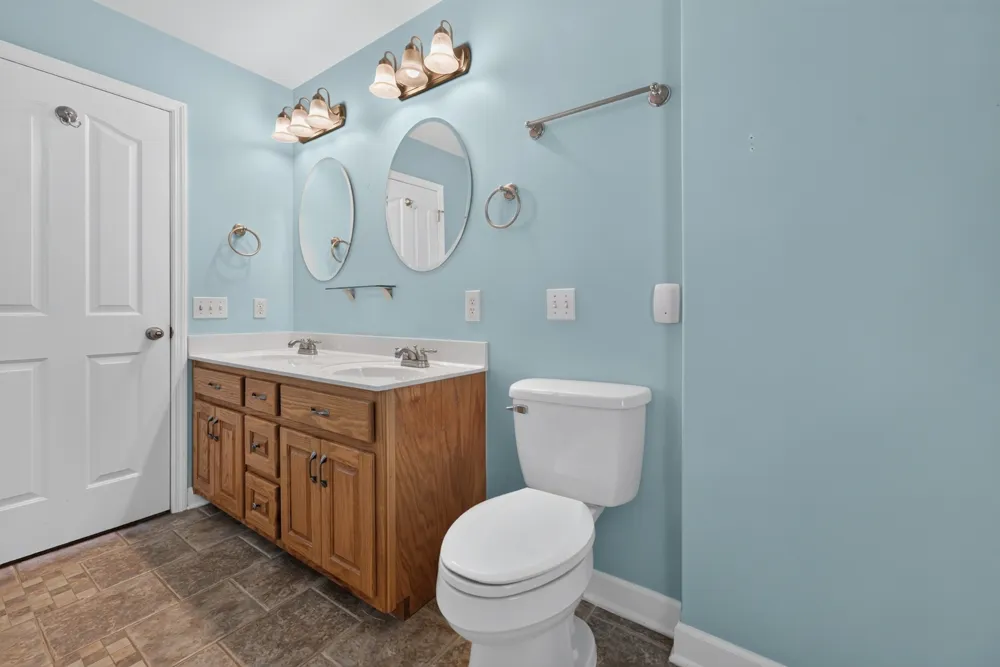 218 Charlotte Dr Winchester, TN 37398