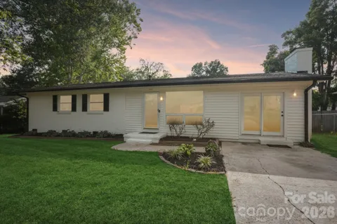 1443 Lynhurst Drive