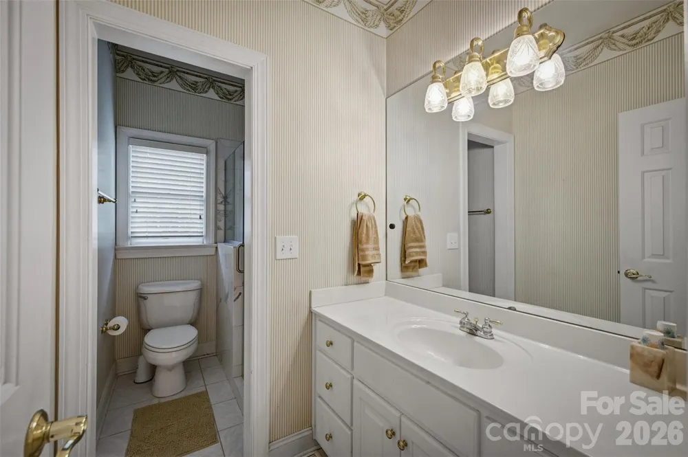 405 Woodridge Drive SE Lenoir, NC 28645