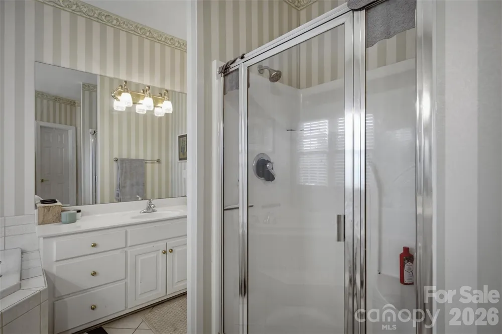 405 Woodridge Drive SE Lenoir, NC 28645