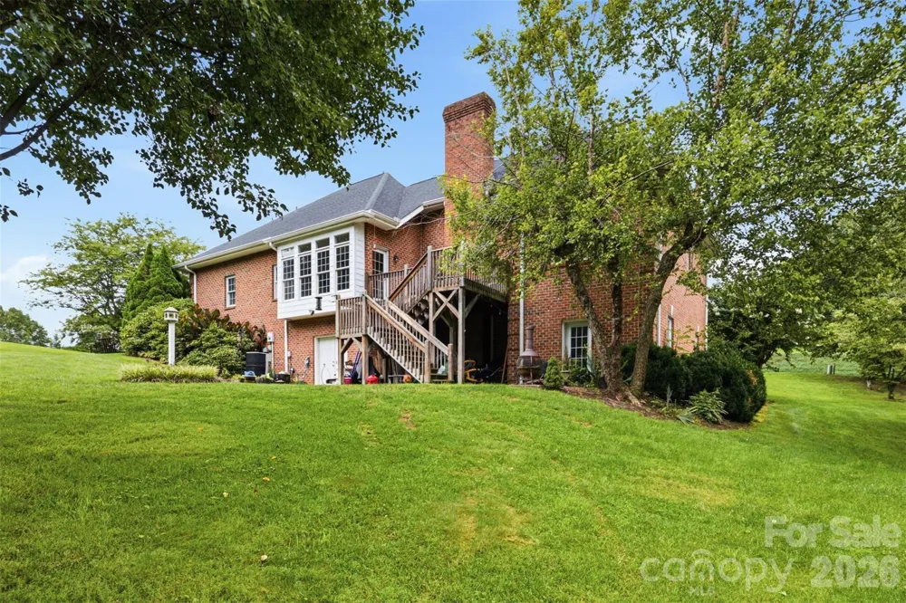 405 Woodridge Drive SE Lenoir, NC 28645
