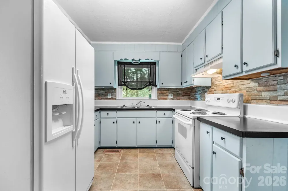 296 Pine Mountain Road Hudson, NC 28638