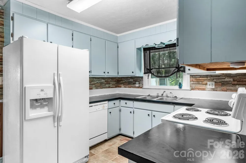 296 Pine Mountain Road Hudson, NC 28638