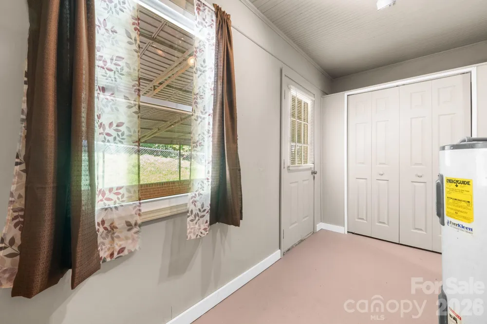 296 Pine Mountain Road Hudson, NC 28638