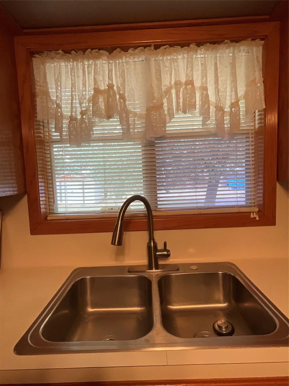 605 3rd Street Cuero, TX 77954