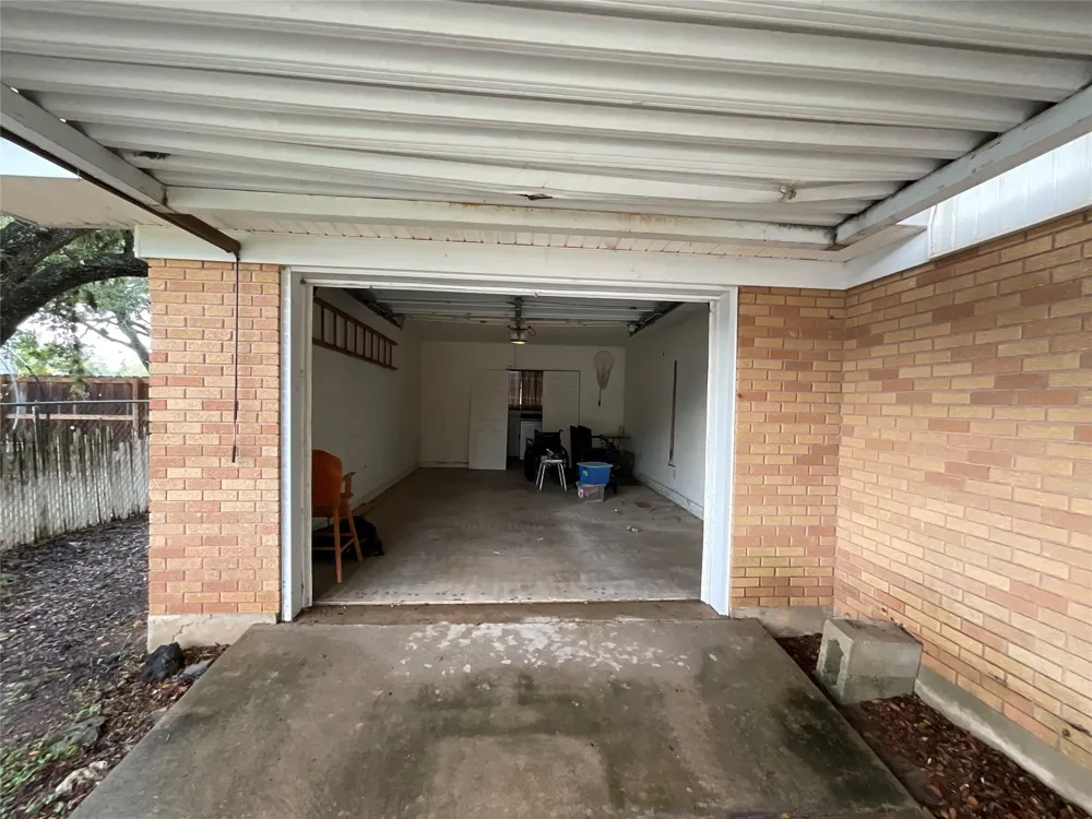605 3rd Street Cuero, TX 77954