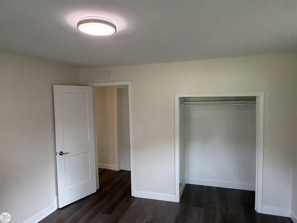 11188 Rhode Drive Shelby Charter Township, MI 48317