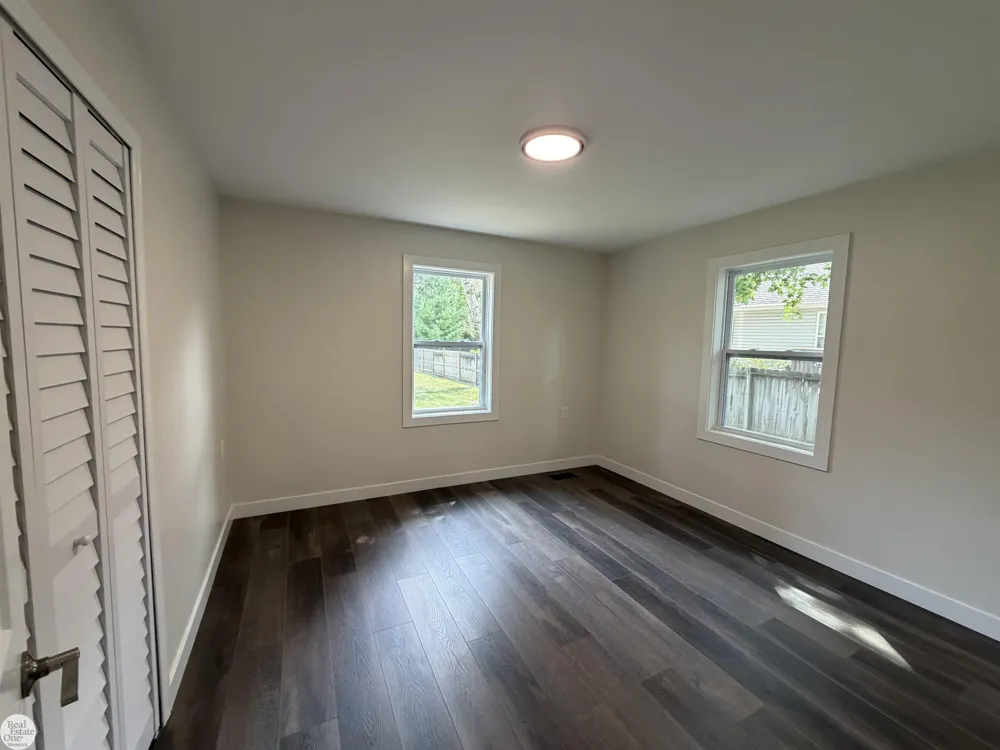 11188 Rhode Drive Shelby Charter Township, MI 48317