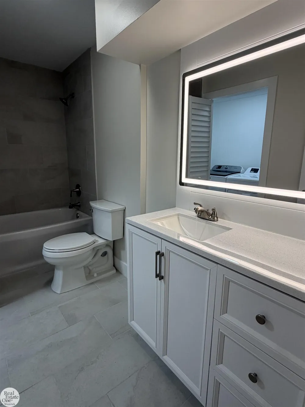 11188 Rhode Drive Shelby Charter Township, MI 48317