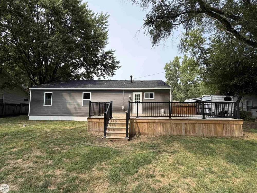 11188 Rhode Drive Shelby Charter Township, MI 48317