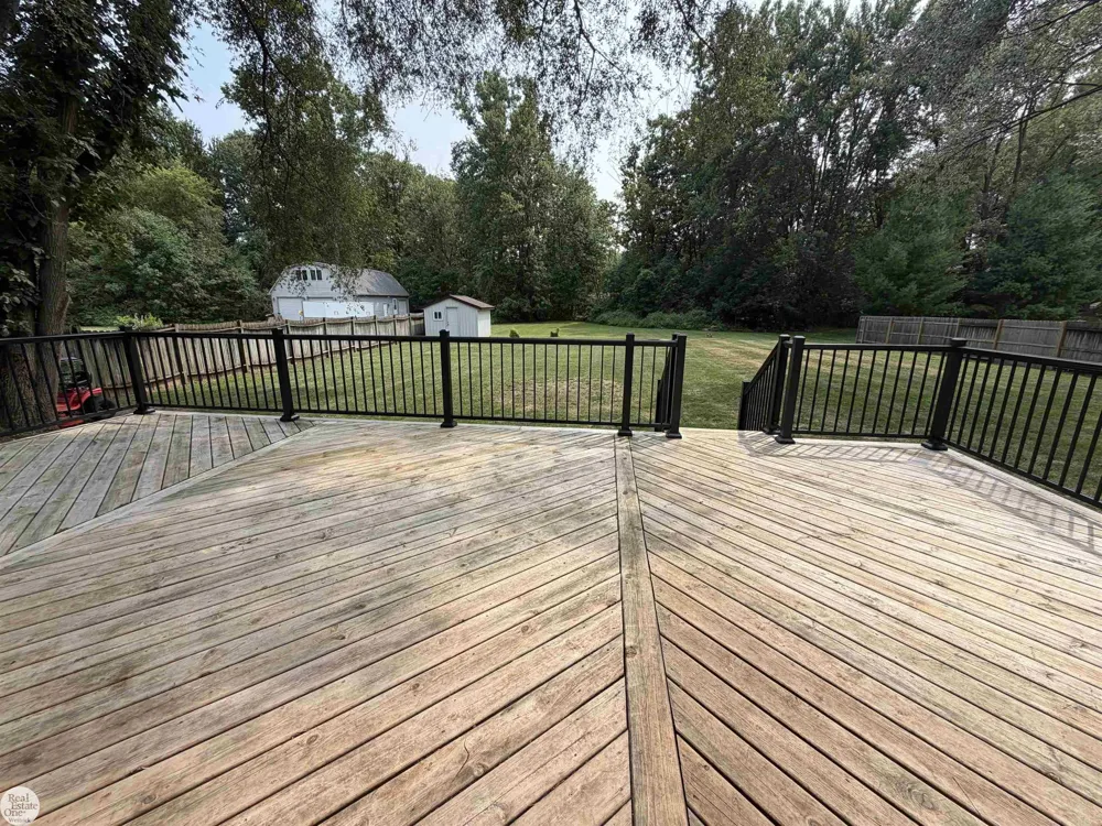 11188 Rhode Drive Shelby Charter Township, MI 48317