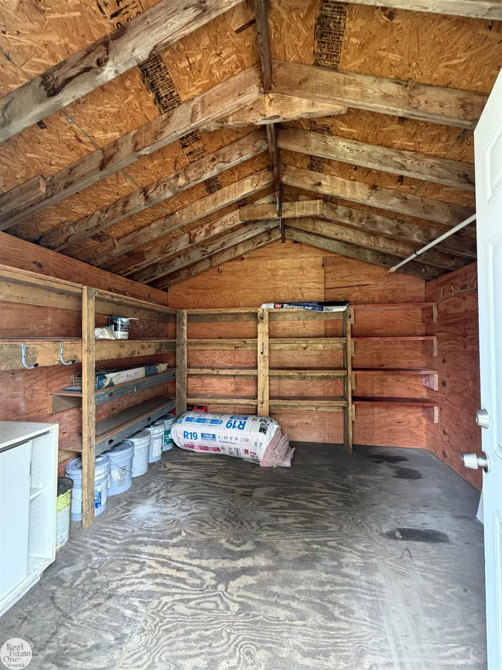 11188 Rhode Drive Shelby Charter Township, MI 48317