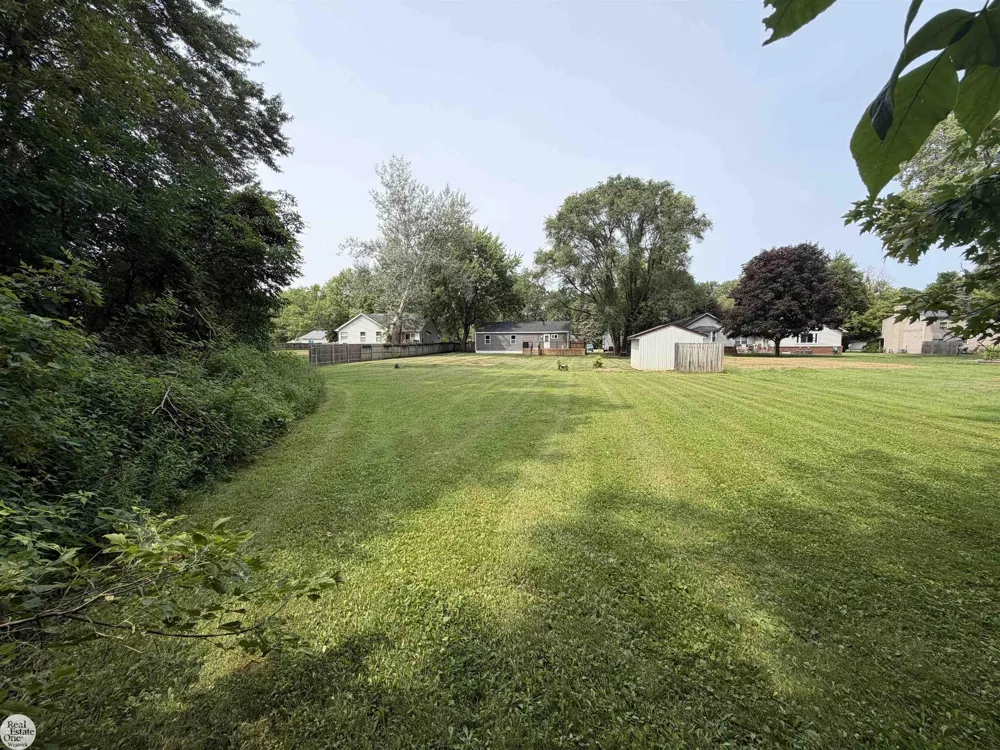 11188 Rhode Drive Shelby Charter Township, MI 48317
