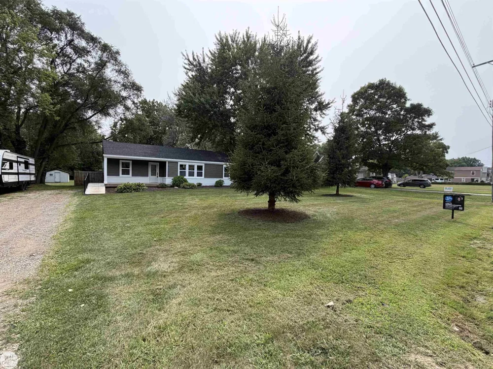 11188 Rhode Drive Shelby Charter Township, MI 48317