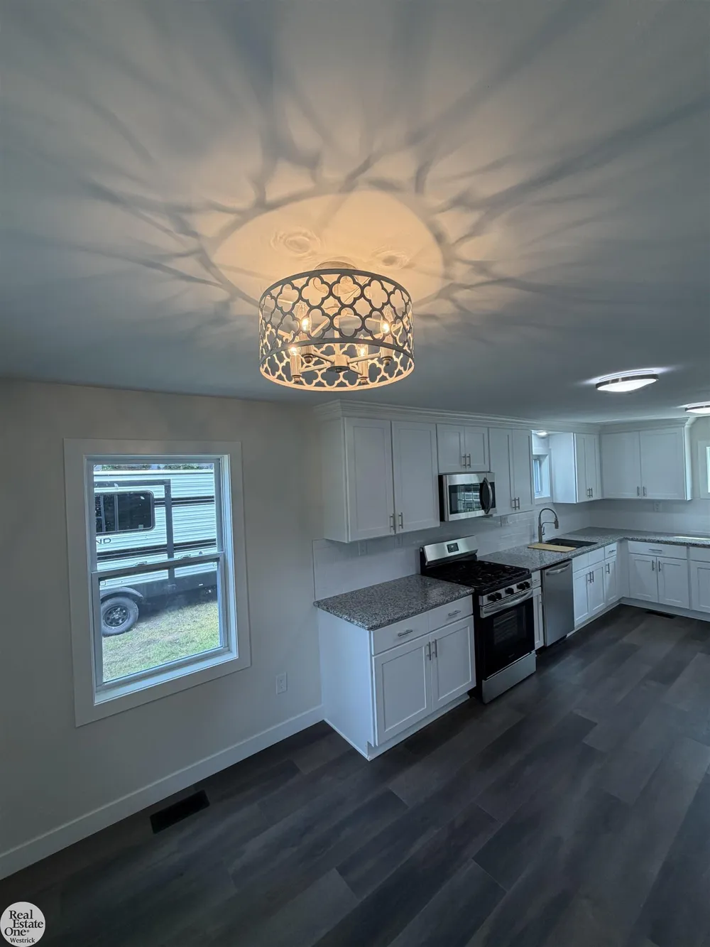 11188 Rhode Drive Shelby Charter Township, MI 48317
