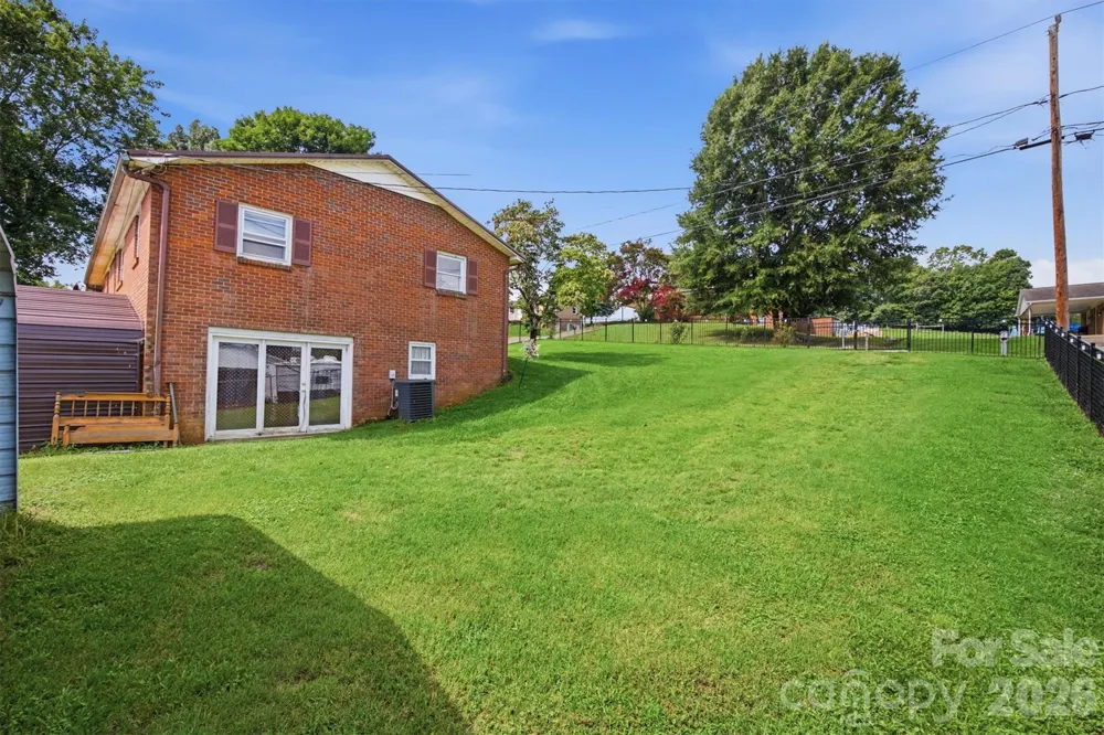 1082 Maple Street Granite Falls, NC 28630