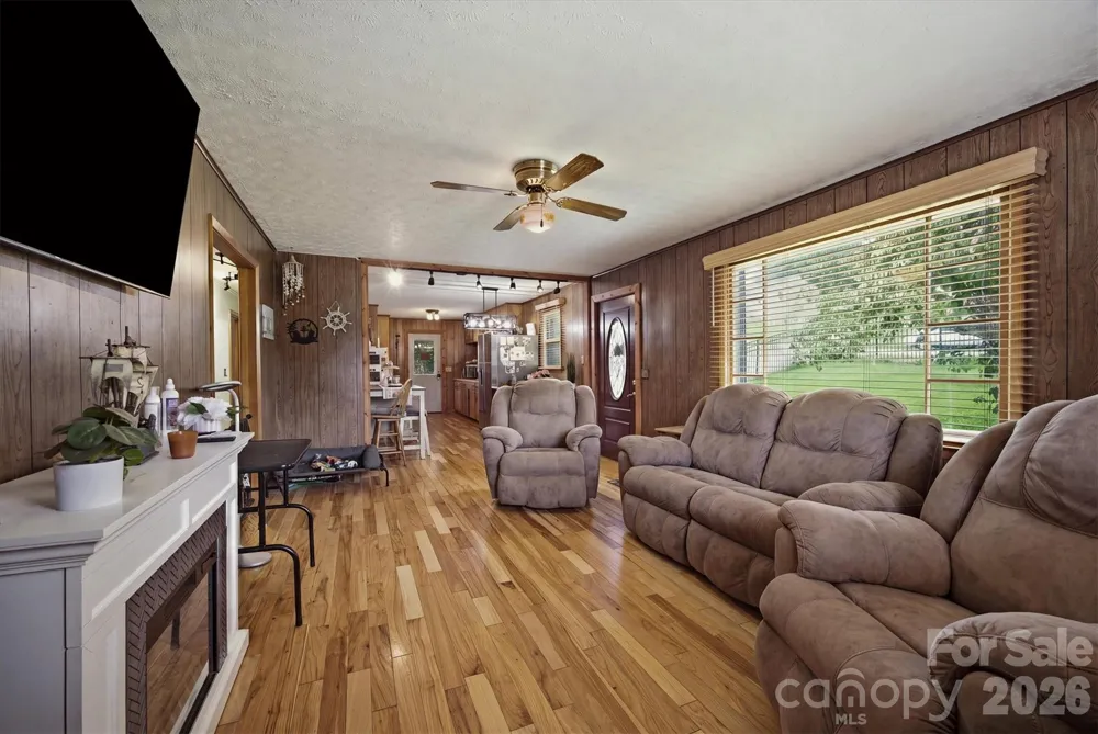 1082 Maple Street Granite Falls, NC 28630