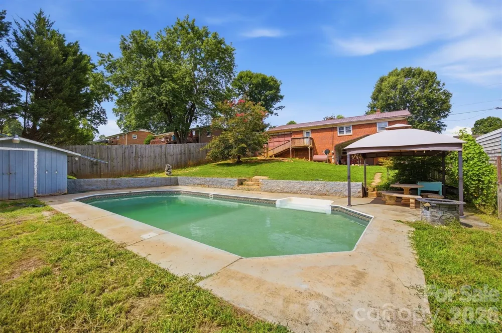 1082 Maple Street Granite Falls, NC 28630