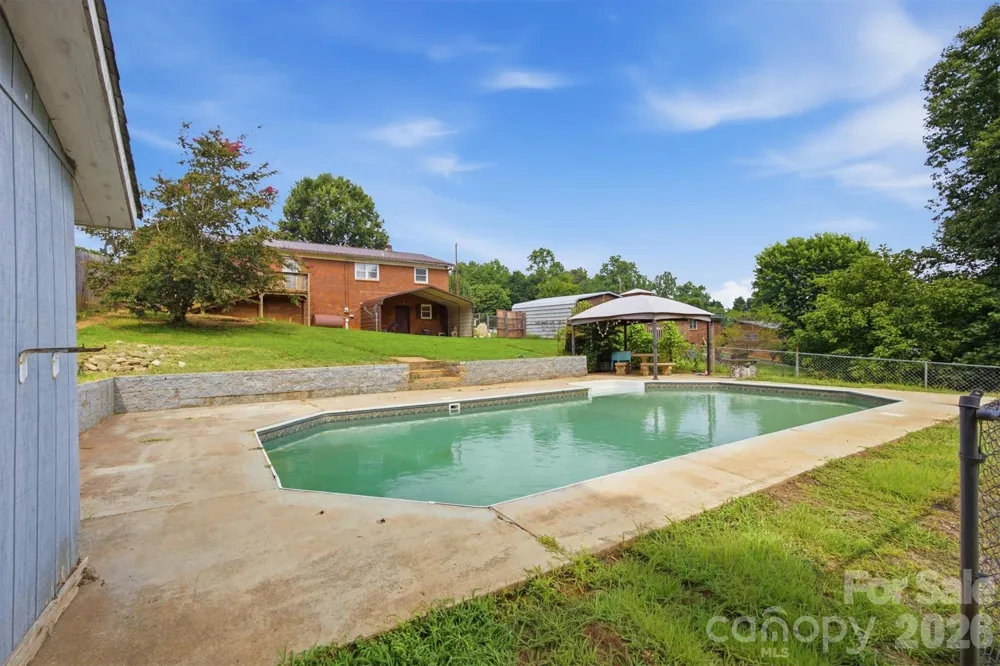 1082 Maple Street Granite Falls, NC 28630