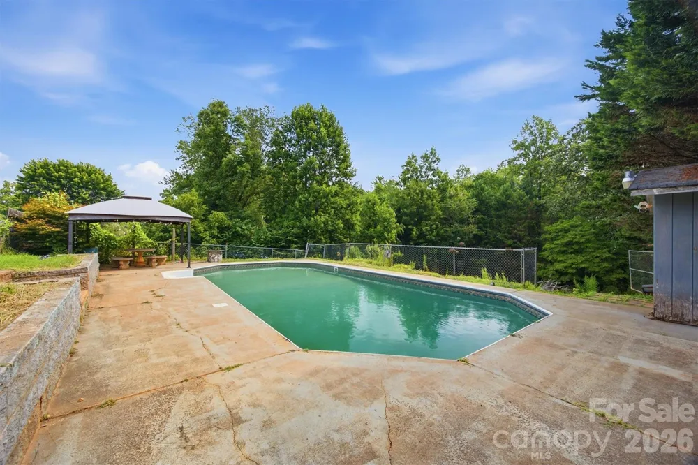 1082 Maple Street Granite Falls, NC 28630