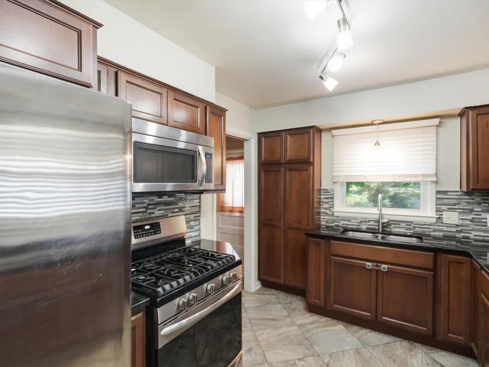 1181 Kay Parkway Ann Arbor, MI 48103