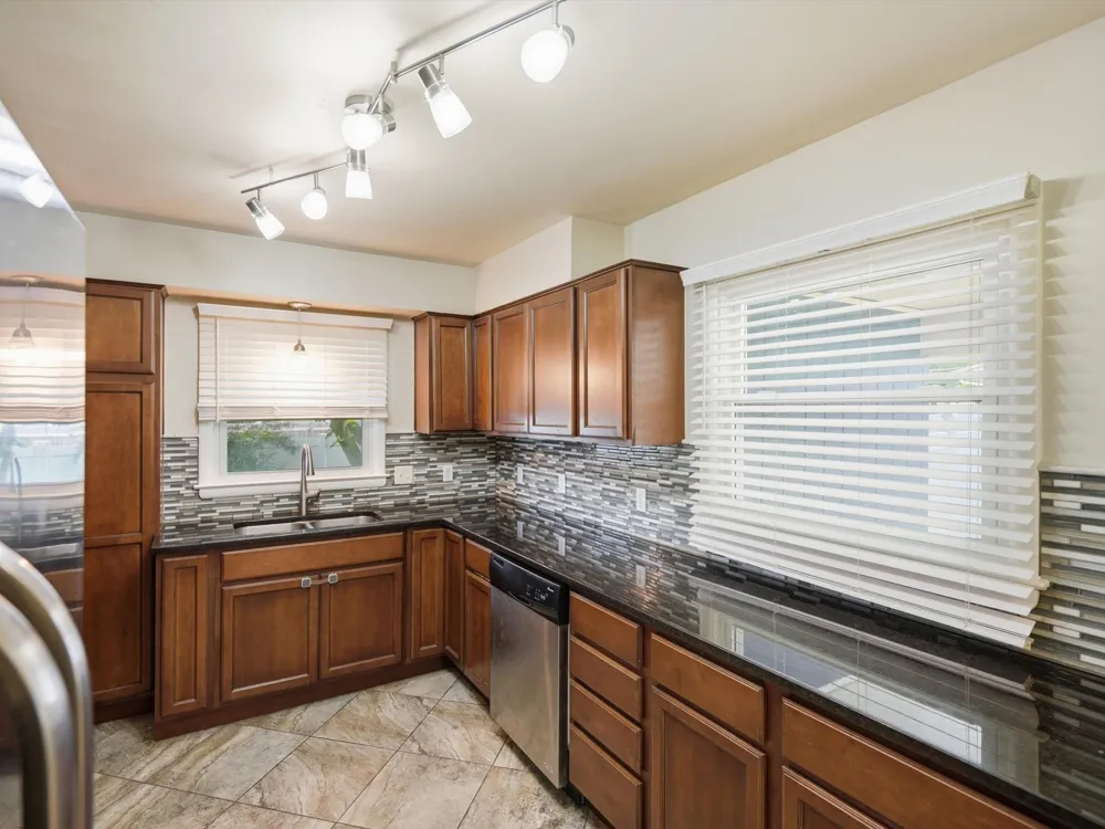 1181 Kay Parkway Ann Arbor, MI 48103