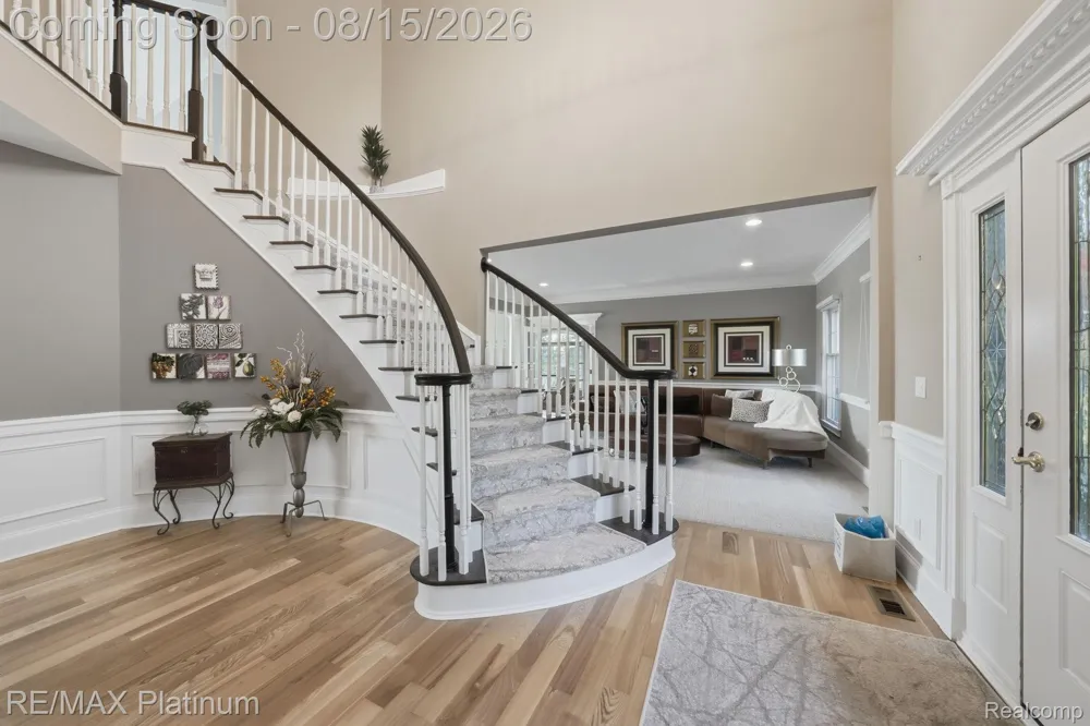3812 S Shoreline Drive Milford Charter Township, MI 48381
