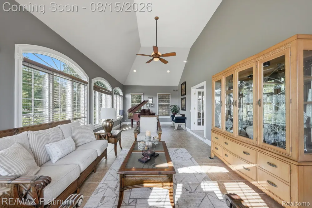 3812 S Shoreline Drive Milford Charter Township, MI 48381